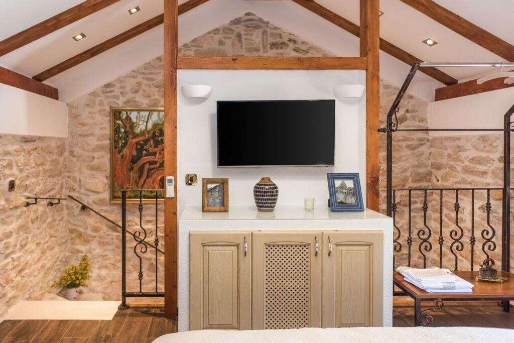 Villa Hirundo Rustica 斯克拉丁 外观 照片