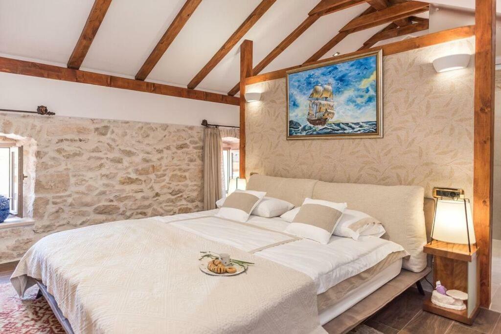 Villa Hirundo Rustica 斯克拉丁 外观 照片