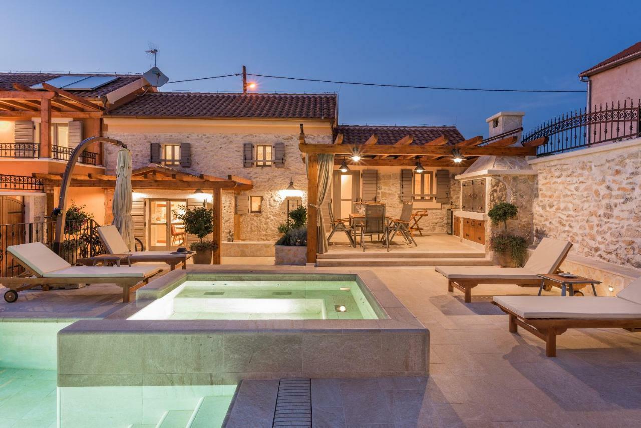 Villa Hirundo Rustica 斯克拉丁 外观 照片