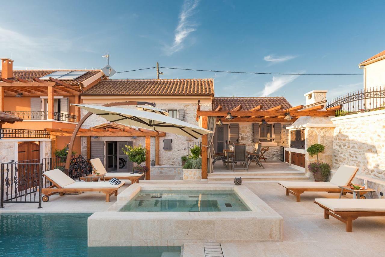 Villa Hirundo Rustica 斯克拉丁 外观 照片
