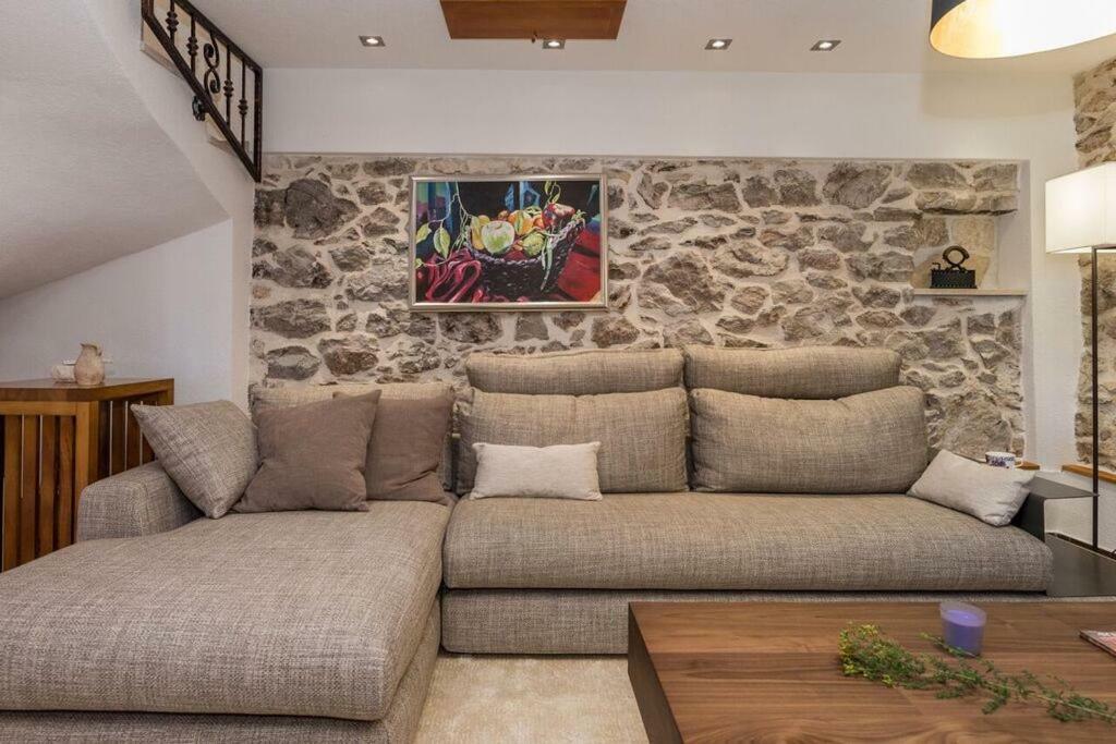 Villa Hirundo Rustica 斯克拉丁 外观 照片