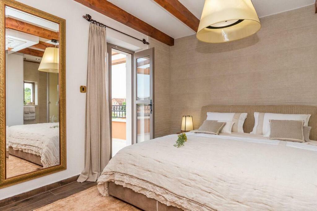 Villa Hirundo Rustica 斯克拉丁 外观 照片